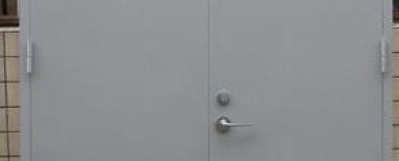 防火门开启方式为何限定为平开式？